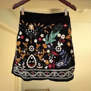 Romeo and Juliet Mini Skirt , Embroidery, Size Small, NWOT